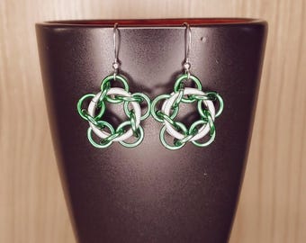 Star Flower Dangle Earrings Green