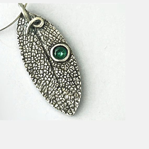 Nature-Inspired Jewelry. Handmade Sage Leaf Fine Silver Necklace. Artisan-made Leaf Jewellery.