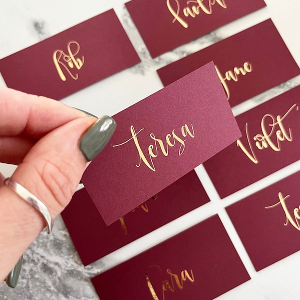 Burgundy Foiled flat place cards per card spiro font