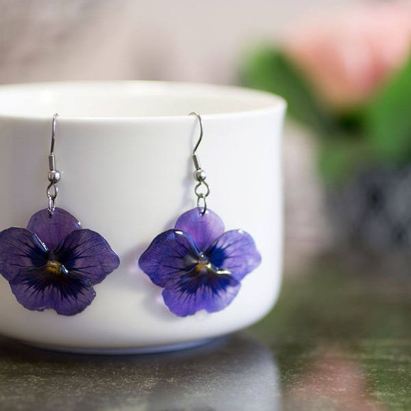 Resin, Purple pansy flower earrings, transparent. Comes in a gift box.