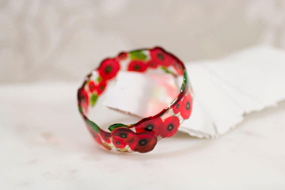 Poppy bangle deals