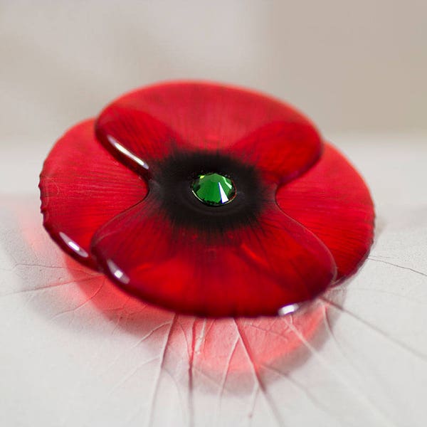 Handmade Poppy brooch. Made in England. Comes in a jewellery box.