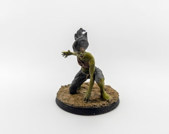 Female Undead | 28mm-32mm Painted Miniature |  D&D | RPG | Tabletop Game | Pathfinder | Loot Studios