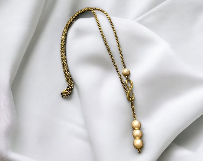 Infinity Pearl necklace, Bridesmaid Necklace, Drop pearl necklace Infinite, Pearl necklace, Bridesmaid gift, Gift for her