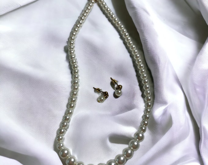 Pearl Jewelry Set, Pearl Necklace/Earring Set, Wedding Jewelry Set, Handmade Bridal Jewelry Set,\.