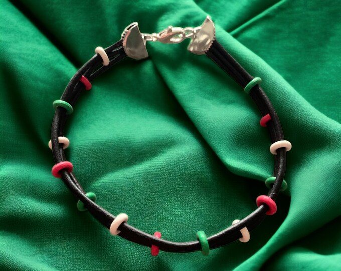 Christmas O Ring Leather Bracelet, Festive Christmas Bracelets, Holiday Leather Bracelets.