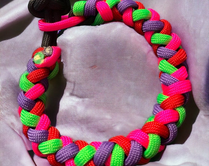 Braided para-cord bracelets, Survival Bracelet, Adjustable Bracelet, Men's para -cord Bracelet.