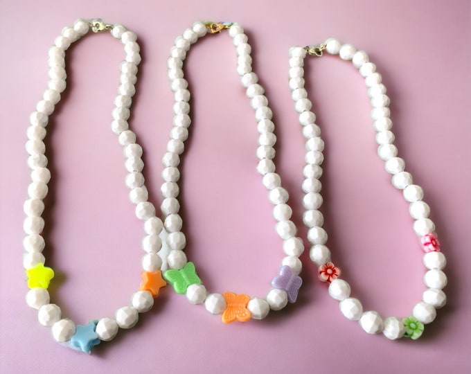 Girls whimsical beaded necklace. Girls age 3 - 13 yrs.