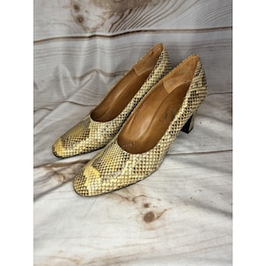 Vintage Paloma Ferragamo Boutique Genuine Python Snakeskin Pumps Women's 7N