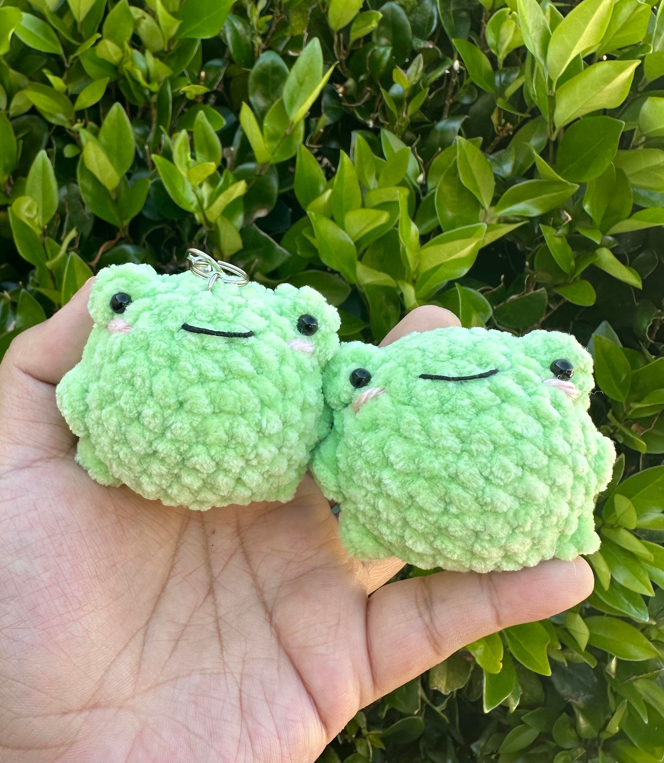 Chonky Crochet Plush frog Hat -  Finland