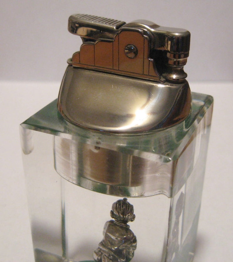 Vintage Mid Century Modern Clearfloat Lucite Table Lighter Etsy