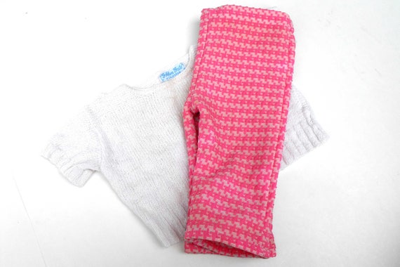 1950s Baby Pink Sweater & Pedal Pushers Vintage Tw