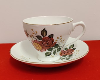 Vintage Staffordshire Tea Cup and Saucer, Dekoracje ślubne, Dekoracje domowe, Prezent dla gospodyni