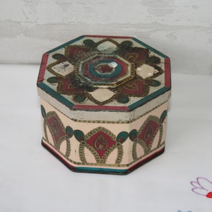 Vintage Octagon Sweet Tin