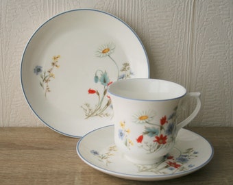 Royal Albert Summer Breeze New Romance Trio - Teacup, Saucer and Tea Plate. Home decor.