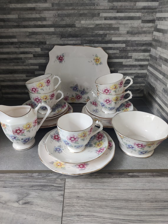 fancy china   ティーセット fancy china ティーセット fancyチャイナ ホワイト＆ブルー花柄 カップ