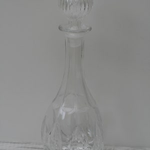 Beautiful Glass Decanter, complete with stopper.