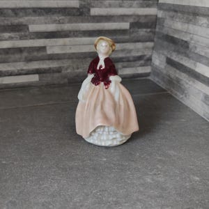 Wade My Fair Ladies Amanda 1990&#39;s Figurine
