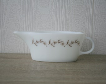 Pyrex gravy boat / jug with Silver Birch design. Made in England by JAJ.
