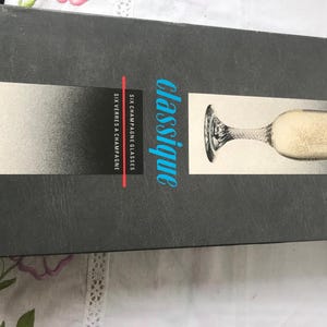 Set mit sechs Champagnergläsern, Vintage Weingläsern