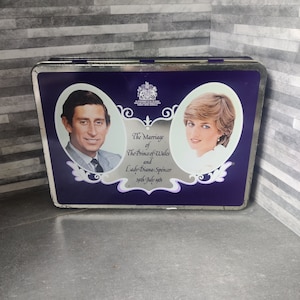 Gedenk Royal Wedding Cadbury Milchfach Zinn, königliche Erinnerungsstücke, Prinz Charles und Prinzessin Diana 1981