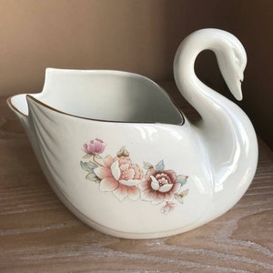 Floral White Swan Planter