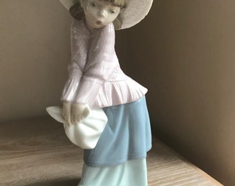 Nao Lladro Girl in Pink Poncho and Bonnet Figurine, Lady Ornament, Made in Spain