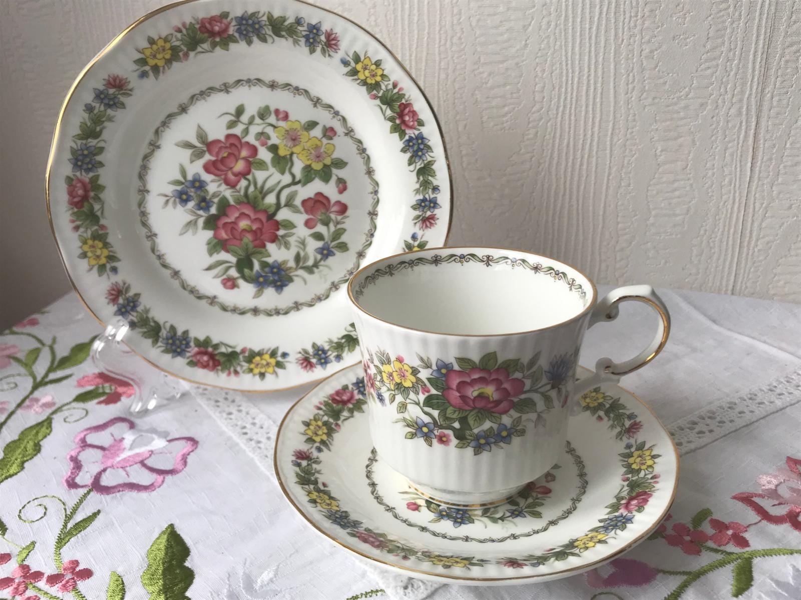 ロイヤルアルバート☆CHANTILLY☆トリオ ペア