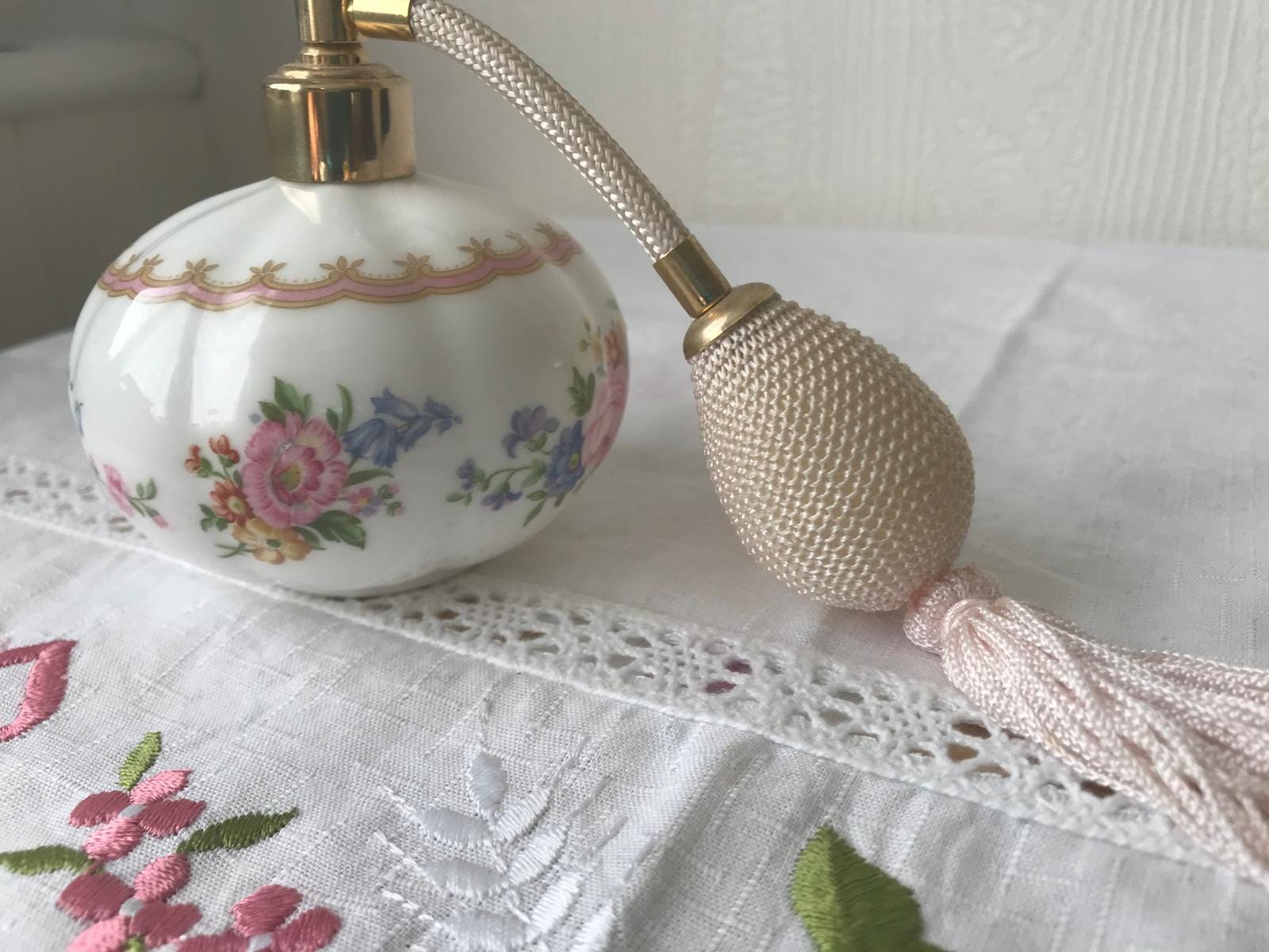 【レア】英国製 レディーカーライル（コーヒー・お茶 楽天市場】ロイヤルアルバート 香水瓶 アトマイザー レディカーライル ロイヤルアルバート その他