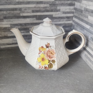 Sadler Floral Teapot, Made in England, Flower Teapot