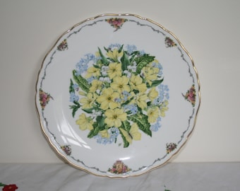 Royal Albert Primroses Plate, Queen Mothers Flowers, Collectible Plates, English Bone China