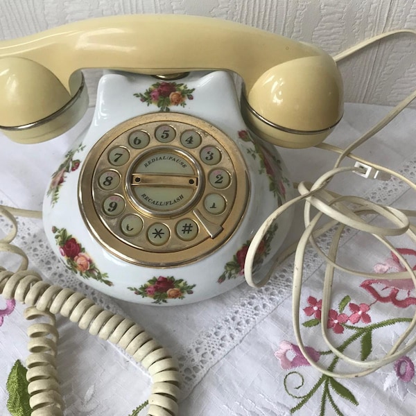 Royal Albert Old Country Roses Telephone
