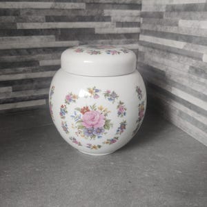 Sadler Floral Ginger Jar