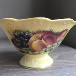 Aynsley Fruit &#39;Orchard Gold&#39; Trinket Bowl