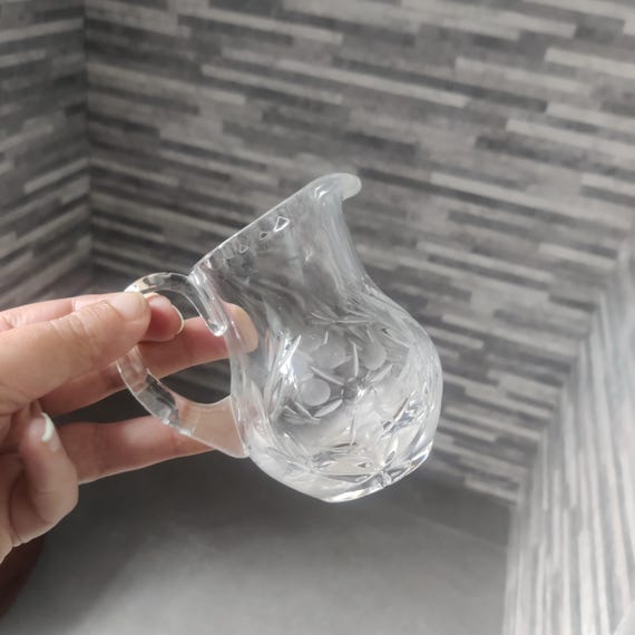 小さなガラスの水差し - Etsy 日本