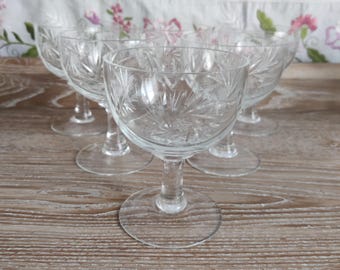 Stunning Crystal Sundae Glasses, Pedestal Glasses, Dessert Bowls, Cocktail Glasses