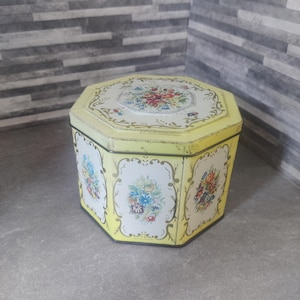 Vintage Huntley & Palmers Octagon yellow floral tin