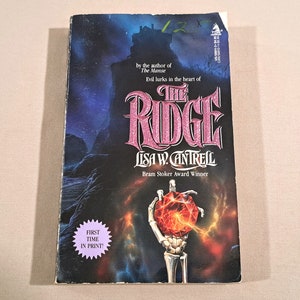 Vintage 80&#39;s Horror Paperback, &quot;The Ridge&quot; written by Lisa W. Cantrell, 1989.