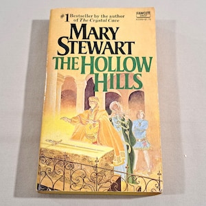 Vintage 70&#39;s Fantasy Paperback, &quot;The Hollow Hills&quot; written by Mary Stewart, 1974.