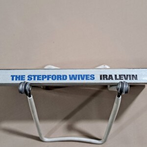 Vintage 70's Paperback Thriller, The Stepford Wives written by Ira Levin, 1973. image 3