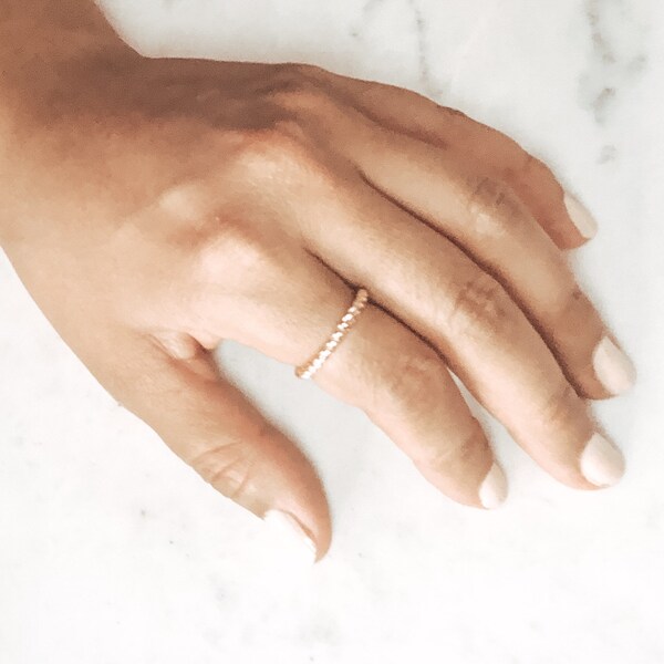 SALE Twisted gouden ring, eternity ring, klassiek, verlovingsring, trouwring, 18k verguld, erfstuk, cadeau voor haar, pink ring, stakable