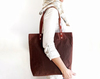 Brown Handbag in Waxed Canvas and Leather, Large Wax Canvas Shoulder Tote Bag with Leather Straps