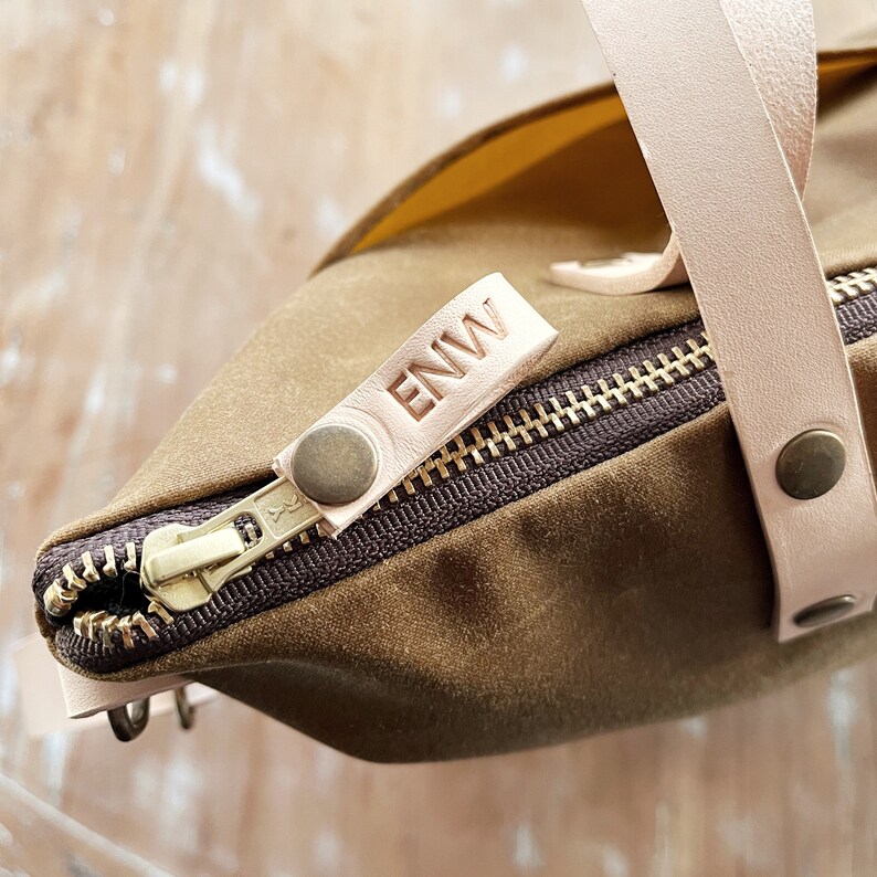 Gewachste Wandelbare Rucksack-Einkaufstasche, Segeltuch-Rucksack mit Lederriemen, personalisierter Tagesrucksack für Arbeit und Reisen, benutzerdefinierte Rucksackfrau Bild 5