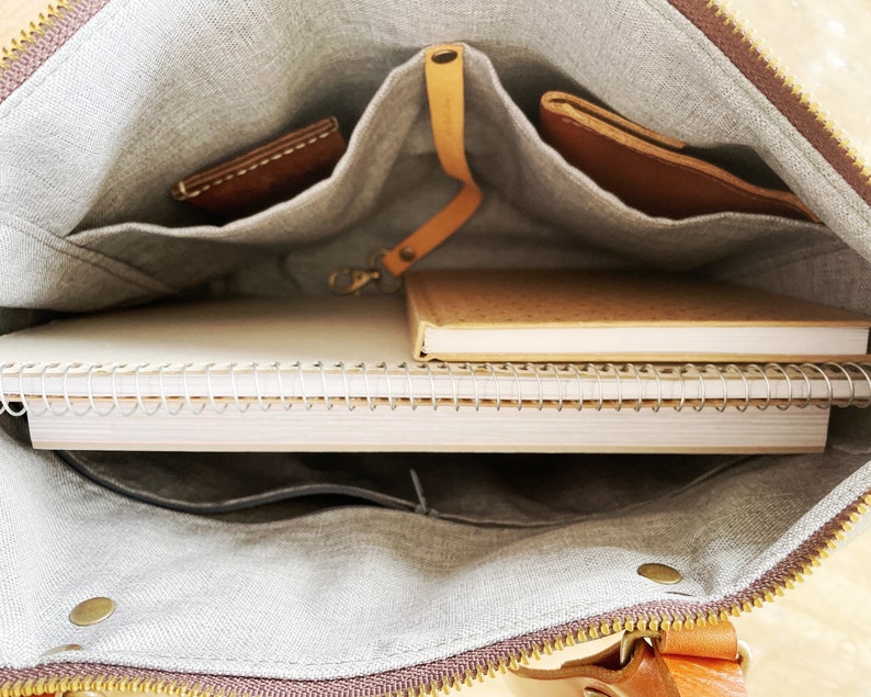 Gewachste Wandelbare Rucksack-Einkaufstasche, Segeltuch-Rucksack mit Lederriemen, personalisierter Tagesrucksack für Arbeit und Reisen, benutzerdefinierte Rucksackfrau Bild 4