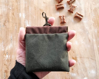 Dog snacks bag, Waxed Canvas Puppy’s Treats Pouch