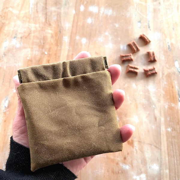 Waxed Canvas Dog Treat Bag – Personalised Pouch, Poop Bag Holder, Puppy Training Accessory