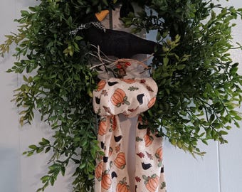 Écharpe en ruban de coton fait main, motif couronne d'automne avec corbeau et citrouille.