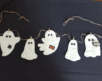 Guirlande de fantômes matelassée, bannière d'Halloween matelassée vintage,