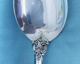 English Sterling Silver Gumbo Soup Spoon Fiddle & Shell by Spaulding & Co 