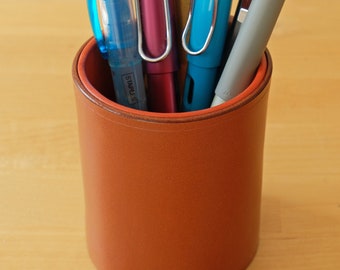 Leather Pen Holder Pot (Chestnut Bridle)